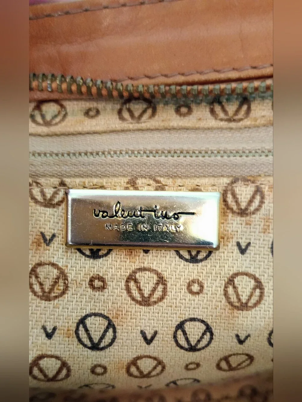 Valentino Garavani Vintage Leather Clutch Project Bag - Picture 15 of 16